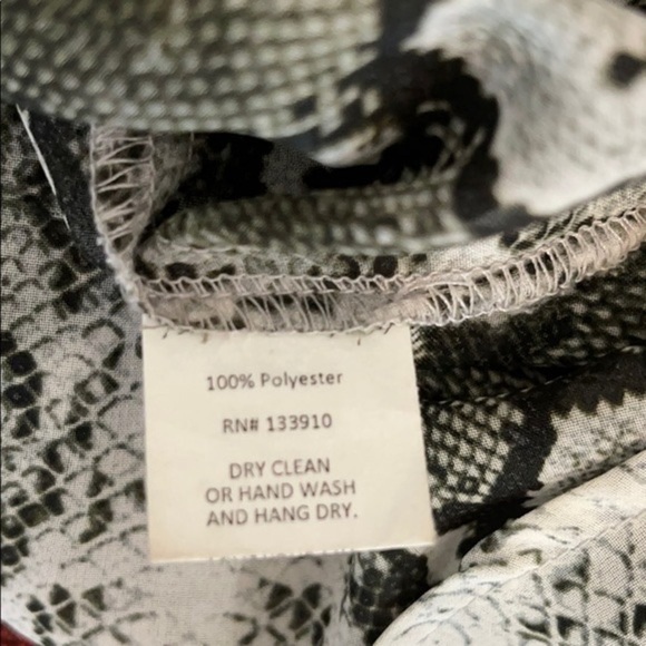 SHOW Me Your MuMu Arnold Top Sheer Animal Print Size Medium - Picture 7 of 9